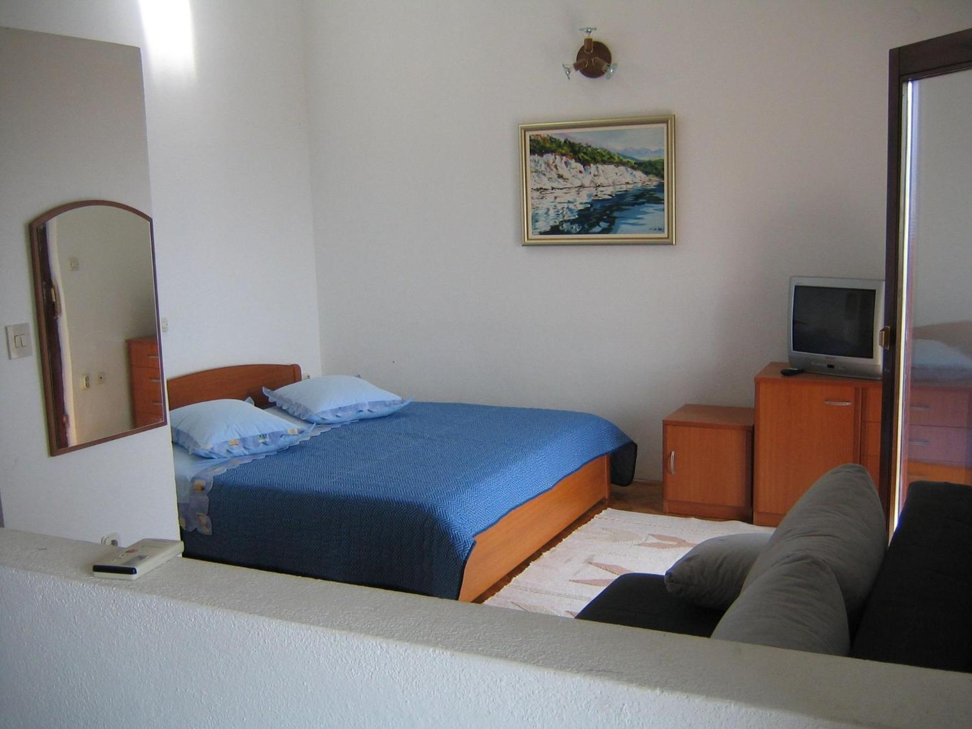 Dana Apartment